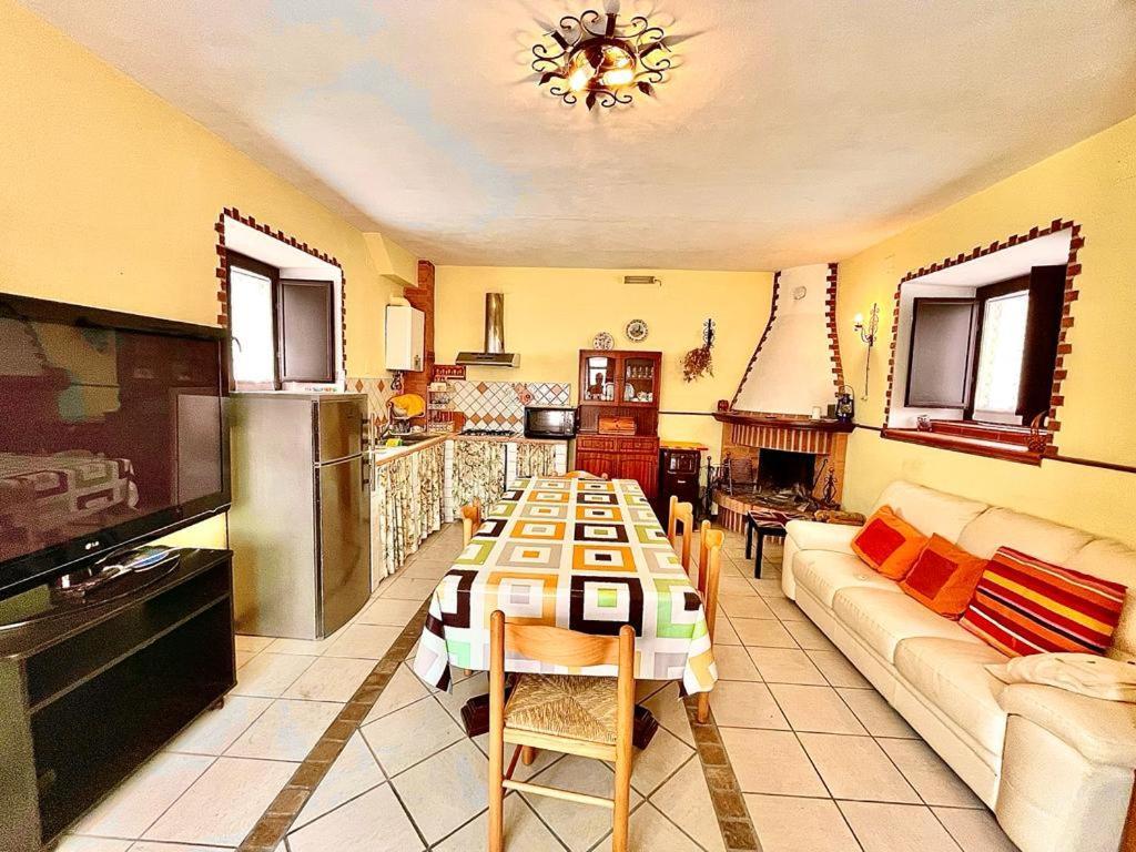 La Villetta Cansano Bagian luar foto